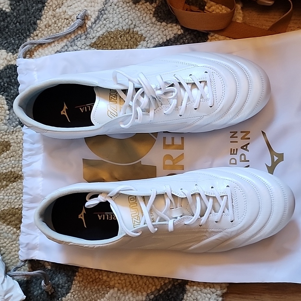 Mizuno Morelia UL 40th Anniversary Ultralight Edition